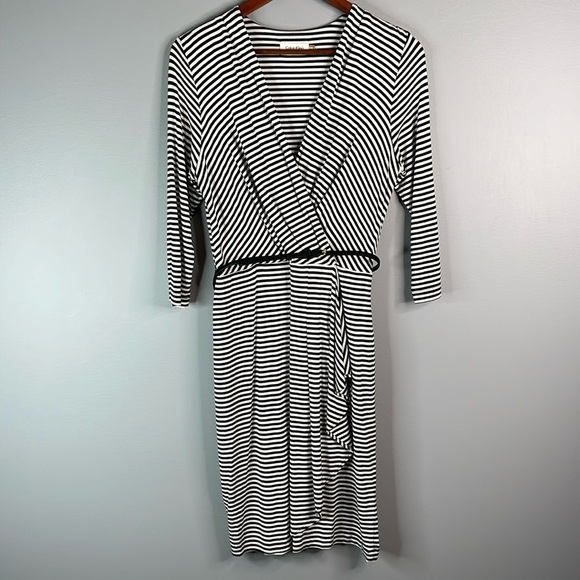 CALVIN KLEIN Striped Belted Faux Wrap Dress Black White 1/2 Sleeve Side Ruched 8 - Picture 12 of 12